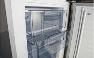  冰柜声音很大是为什么「冰柜声音太大是什么原因」