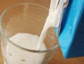 为什么牛奶膨胀_为什么牛奶会鼓起来