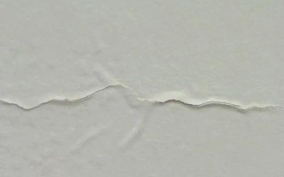 墙面壁纸裂开怎么办-墙的壁纸裂缝了用什么胶粘