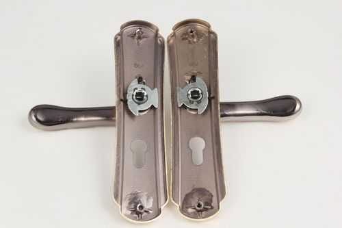 锌合金锁耐用吗-锌合金的锁有多少种-第3张图片-DAWOOD LED频闪灯