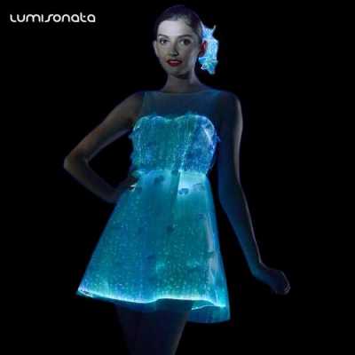 装LED灯的裙子（led灯怎么固定在衣服上）-第1张图片-DAWOOD LED频闪灯