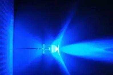 Led灯有辐射马（led灯辐射对人体伤害）-第3张图片-DAWOOD LED频闪灯