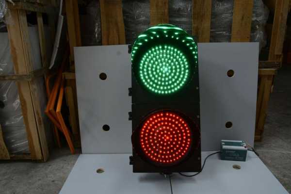 交通灯led材质（led交通信号灯的主要技术指标）-第2张图片-DAWOOD LED频闪灯