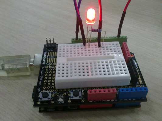 arduino控制电灯-第3张图片-DAWOOD LED频闪灯